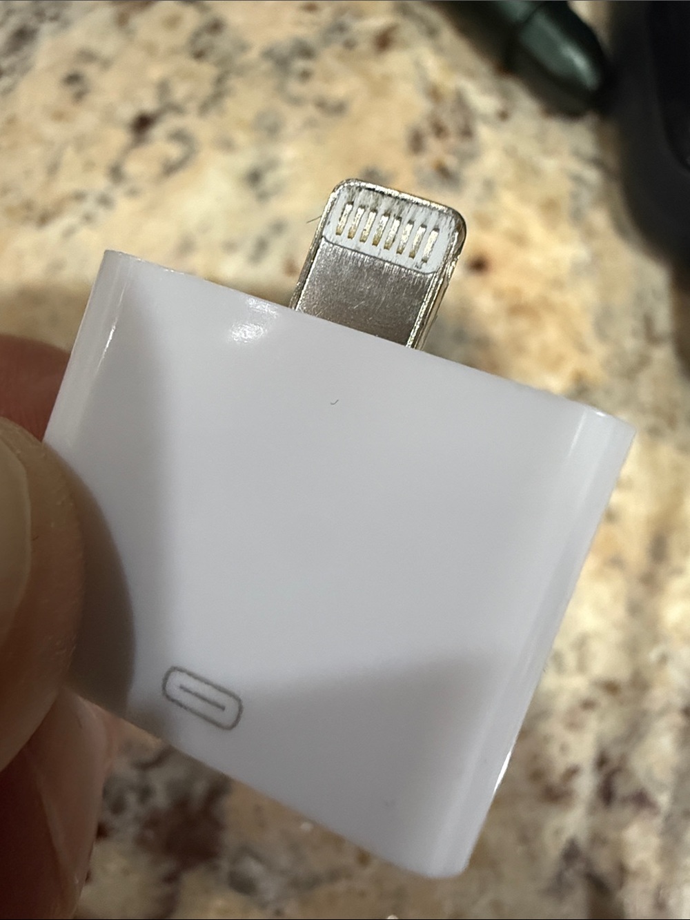 Apple White Lightning to 30‑Pin Adapter - Picture 7 of 9
